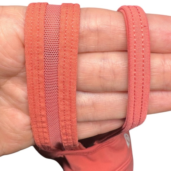 Lululemon Stash to Dash Bra Blush Coral - Picture 4 of 6